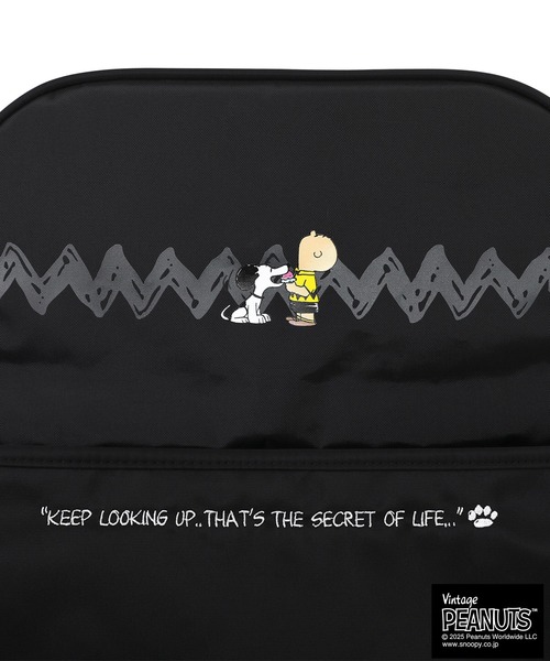 Manhattan Portage（マンハッタンポーテージ）の「CASUAL MESSENGER SLIM BP W/DIV MGNT PEANUTS 25（メッセンジャーバッグ・レディース・ブラック・SMALL）」の11枚目の写真