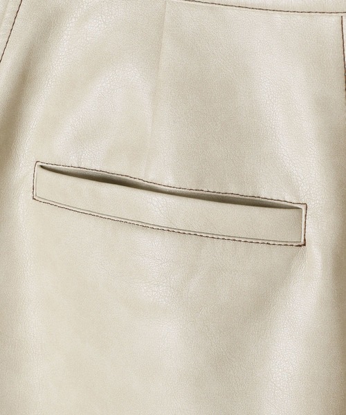 BAYFLOW（ベイフロー）の「[WEB限定／セットアップ対応]フェイクレザースカート（スカート・レディース・オフホワイト/ブラック・SMALL/MEDIUM）」の13枚目の写真