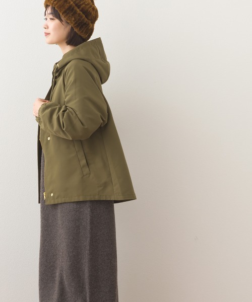 OMNES（オムネス）の「撥水加工ジップアップマウンテンパーカージャケット（マウンテンパーカー・レディース・ベージュ/ネイビー/ブラック/カーキ・FREE）」の16枚目の写真