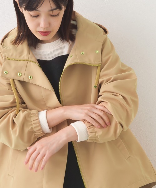 OMNES（オムネス）の「撥水加工ジップアップマウンテンパーカージャケット（マウンテンパーカー・レディース・ベージュ/ネイビー/ブラック/カーキ・FREE）」の12枚目の写真