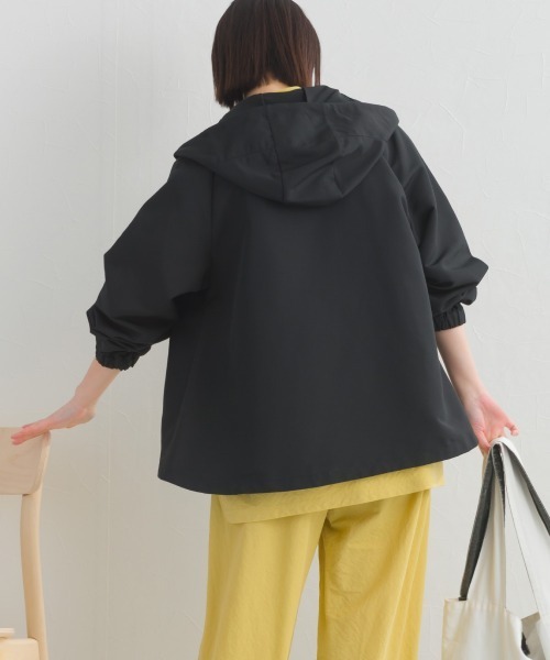 OMNES(オムネス)の「撥水加工ジップアップマウンテンパーカージャケット(マウンテンパーカー・レディース・ベージュ/ネイビー/ブラック/カーキ・FREE)」の7枚目の写真