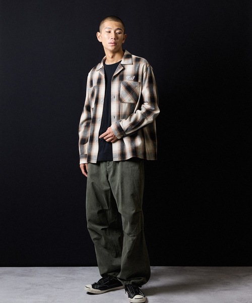 NUMBER (N)INE(ナンバーナイン)の「COTTON OMBRE PLAID FLANNEL EMBROIDERY BACK LOGO OPEN COLLAR SHIRT / コットン オンブレー チェック 刺繍 バック ロゴ オープンカラー シャツ(シャツ/ブラウス・メンズ・ベージュ/グレー・2/3/4)」の15枚目の写真