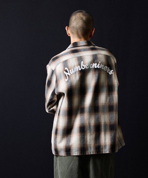 NUMBER (N)INE(ナンバーナイン)の「COTTON OMBRE PLAID FLANNEL EMBROIDERY BACK LOGO OPEN COLLAR SHIRT / コットン オンブレー チェック 刺繍 バック ロゴ オープンカラー シャツ(シャツ/ブラウス・メンズ・ベージュ/グレー・2/3/4)」の16枚目の写真