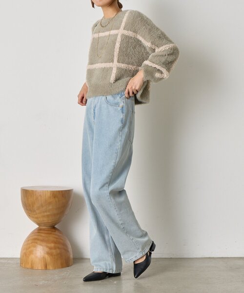 Jena espace merveilleux（ジェナ　エスパスメルヴェイユ）の「【一枚で決まる】チェック柄シャギーニット（ニット/セーター・レディース・ブラック/グレー/オフホワイト・FREE）」の20枚目の写真