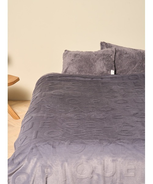 Sleep】カービングロゴ柄 毛布（寝具）｜gelato pique Sleep