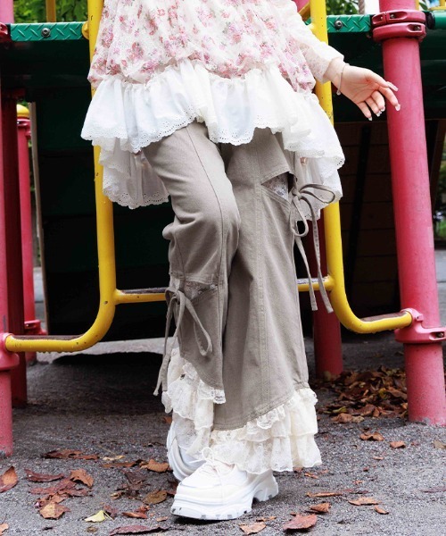 axes femme（アクシーズファム）の「レース付スリット×リボンパンツ（その他パンツ・レディース・カーキ/ケミカルウォッシュ・FREE）」の2枚目の写真