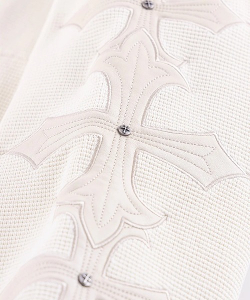 SUPPLIER（サプライヤー）の「A'GEM/9 × .kom 『SUPPLIER/サプライヤー』 Cross Leather Patch Thermal Zip Hoodie/クロスレザーパッチ サーマル ジップアップパーカー（パーカー・メンズ・ベージュ/ブラック・XL/L/M）」の18枚目の写真