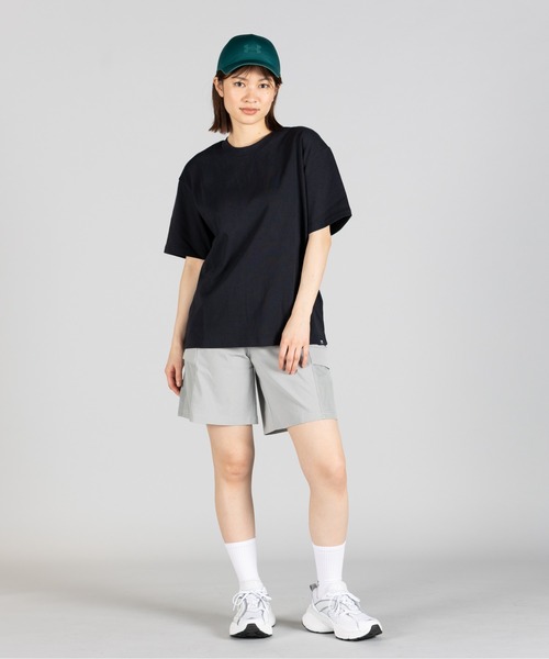 UNDER ARMOUR(アンダーアーマー)の「UAヘビーウエイト オーバーサイズド ショートスリーブTシャツ(トレーニング/メンズ)(Tシャツ/カットソー・メンズ・ブラック・S/M/L/3XL/XL/2XL)」の9枚目の写真