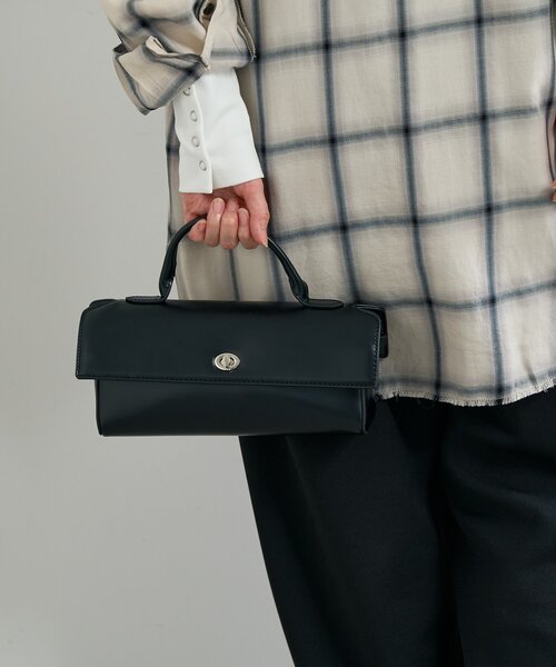 cache cache（カシュ カシュ）の「【cache cache(カシュカシュ)】横長スムースショルダー（ハンドバッグ・レディース・ブラック/ブラウン/レッド・FREE）」の21枚目の写真