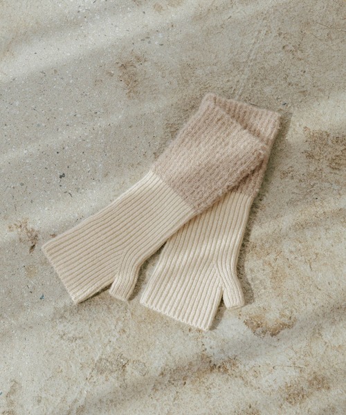 studio CLIP(スタディオクリップ)の「バイカラーアームウォーマー(アームカバー・レディース・アイボリー/ベージュ/ブラウン・FREE)」の3枚目の写真