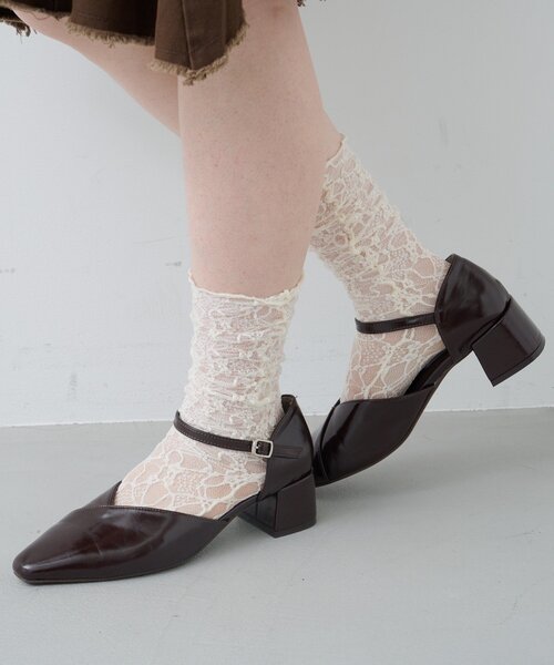 Kastane（カスタネ）の「クロスストラップパンプス（パンプス・レディース・ブラック/ブラウン・36/37/38）」の19枚目の写真