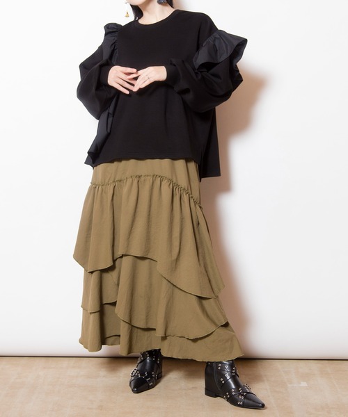 OSMOSIS(オズモーシス)の「アシンメトリーフリルプルオーバー(Tシャツ/カットソー・レディース・ダークグレー/カーキ/ブラック・ONE SIZE)」の15枚目の写真