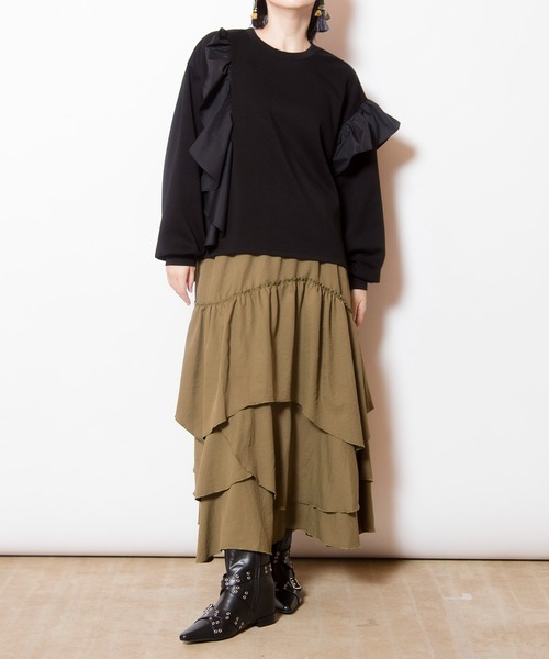 OSMOSIS(オズモーシス)の「アシンメトリーフリルプルオーバー(Tシャツ/カットソー・レディース・ダークグレー/カーキ/ブラック・ONE SIZE)」の16枚目の写真