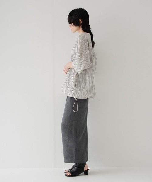 RYU(リュー)の「tucked dobby poncho shirt(Tシャツ/カットソー・メンズ・ブラック/ベージュ系・FREE)」の4枚目の写真
