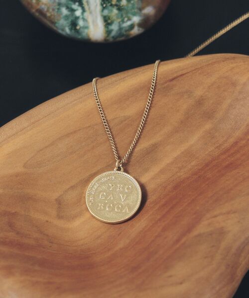 YECCA VECCA（イェッカヴェッカ）の「アニバーサリーコインネックレス（ネックレス・レディース・ゴールド・FREE）」の2枚目の写真