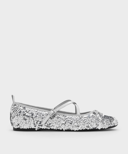 CHARLES & KEITH(チャールズ & キース)の「シークイン ボウクロスオーバーストラップ メリージェーンフラット(パンプス・レディース・ブラック系その他2/シルバー・25cm/24.5cm/23.5cm/23cm/22.5cm)」の10枚目の写真