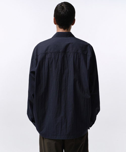 MUSINSA STANDARD（ムシンサスタンダード）の「[シティレジャー] CNオーバーサイズユーティリティシャツ [ネイビー]（シャツ/ブラウス・メンズ・その他・SMALL/MEDIUM/LARGE/X-LARGE/XX-LARGE）」の3枚目の写真