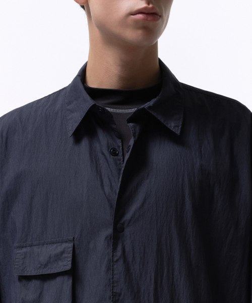 MUSINSA STANDARD（ムシンサスタンダード）の「[シティレジャー] CNオーバーサイズユーティリティシャツ [ネイビー]（シャツ/ブラウス・メンズ・その他・SMALL/MEDIUM/LARGE/X-LARGE/XX-LARGE）」の5枚目の写真