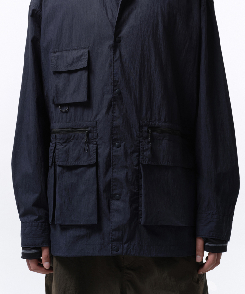 MUSINSA STANDARD（ムシンサスタンダード）の「[シティレジャー] CNオーバーサイズユーティリティシャツ [ネイビー]（シャツ/ブラウス・メンズ・その他・SMALL/MEDIUM/LARGE/X-LARGE/XX-LARGE）」の6枚目の写真