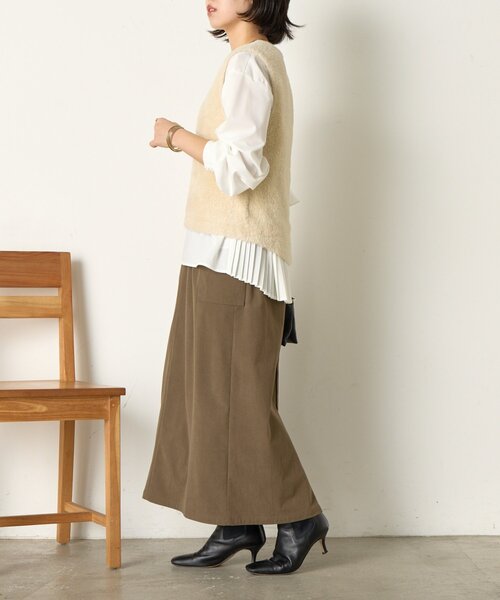 Jena espace merveilleux（ジェナ　エスパスメルヴェイユ）の「【体系カバー/2点セット】フェザーベストセットブラウス（ベスト・レディース・アイボリー/ブラック/ベージュ・FREE）」の6枚目の写真