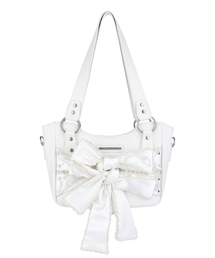 IUGAMAKARAS（イウガマカラス）の「Laced Ribbon Leather Shoulder Bag (White)（ショルダーバッグ）」