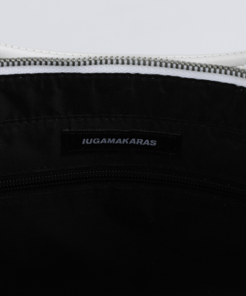 IUGAMAKARAS（イウガマカラス）の「Laced Ribbon Leather Shoulder Bag (White)（ショルダーバッグ・レディース・その他・FREE）」の17枚目の写真