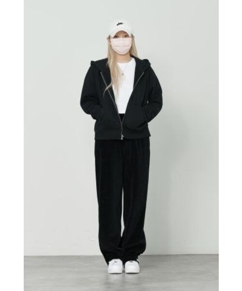 MUSINSA STANDARD WOMAN（ムシンサスタンダードウーマン）の「レディースフード付きスウェットジップアップ[ブラック]（パーカー・レディース・その他・SMALL/MEDIUM/LARGE/X-SMALL）」の4枚目の写真