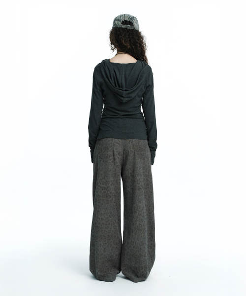 ROUGHNECK(ラフネック)の「ヘンリーフードロングスリーブトップ グレー(Tシャツ/カットソー・レディース・その他・SMALL/MEDIUM)」の4枚目の写真