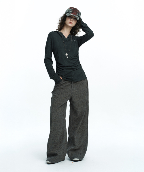 ROUGHNECK(ラフネック)の「ヘンリーフードロングスリーブトップ グレー(Tシャツ/カットソー・レディース・その他・SMALL/MEDIUM)」の6枚目の写真