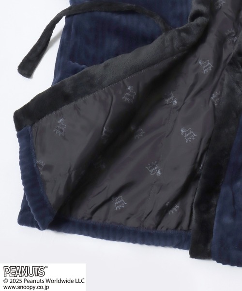 PEANUTS（ピーナッツ）の「PEANUTS SNOOPY（ピーナッツ スヌーピー）キャラクターふわもこボアフリース半纏/ちゃんちゃんこ（ガウン/バスローブ・メンズ・ネイビー系1/ネイビー系2/ホワイト×ブラック/ホワイト系その他/グレー系その他/チャコールグレー・M-L）」の18枚目の写真