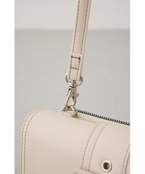 AZUL by moussy（アズールバイマウジー）の「ベルトデザインウォレットバッグ（ショルダーバッグ・レディース・ダークグリーン/アイボリー/ブラック・FREE）」の15枚目の写真