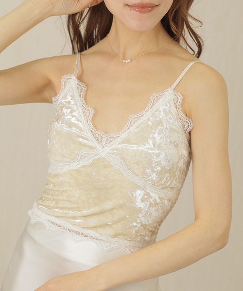 Lace Ladies(レースレディース)の「バック シャーリング コンパクト ベロア調 カップ付き キャミソール(キャミソール・レディース・ブラウン/ブラック/アイボリー・FREE)」の16枚目の写真