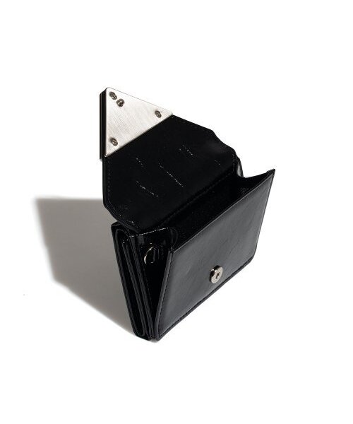 FENNEC(フェネック)の「CRINKLE TRIANGLE TRIPLE WALLET - BLACK(札入れ/マネークリップ・レディース・その他・FREE)」の4枚目の写真