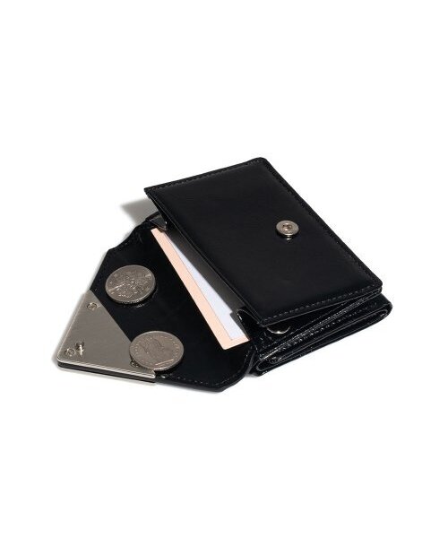 FENNEC(フェネック)の「CRINKLE TRIANGLE TRIPLE WALLET - BLACK(札入れ/マネークリップ・レディース・その他・FREE)」の6枚目の写真