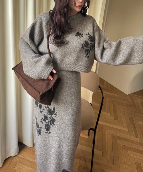 WILLFULLY(ウィルフリー)の「cropped flower jacquard knit cardigan(カーディガン/ボレロ・レディース・チャコール/その他・FREE)」の18枚目の写真