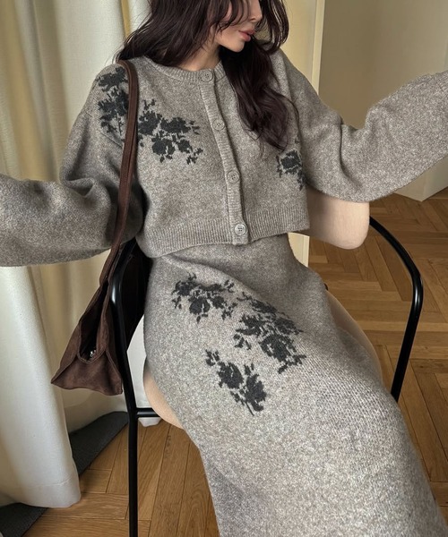 WILLFULLY(ウィルフリー)の「cropped flower jacquard knit cardigan(カーディガン/ボレロ・レディース・チャコール/その他・FREE)」の13枚目の写真
