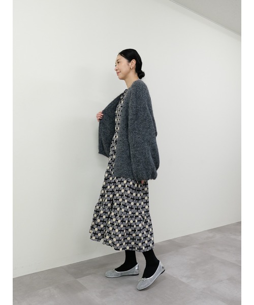 DOLLUPOOPS（ドールアップウップス）の「ループヤーンボリュームカーディガン（カーディガン/ボレロ・レディース・アイボリー/イエロー/チャコール・FREE）」の5枚目の写真