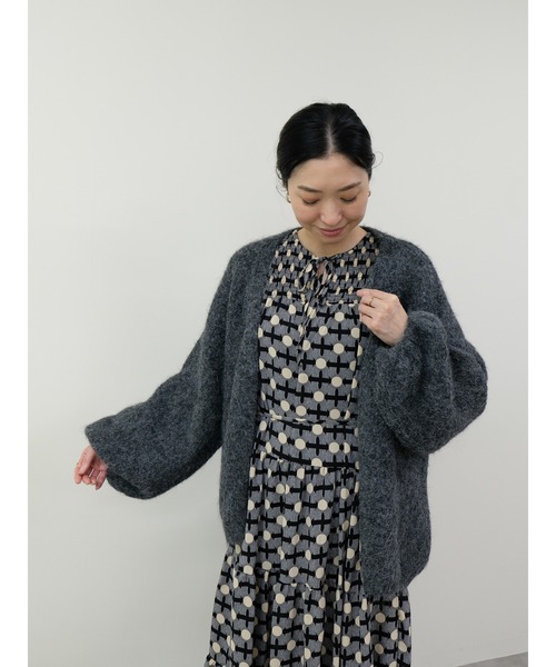 DOLLUPOOPS（ドールアップウップス）の「ループヤーンボリュームカーディガン（カーディガン/ボレロ・レディース・アイボリー/イエロー/チャコール・FREE）」の7枚目の写真