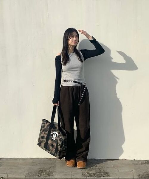 MASSNOUN(マスノウン)の「パラシュートコーデュロイストラップパンツ MFFTP002-BR(その他パンツ・レディース・その他・MEDIUM/LARGE)」の5枚目の写真