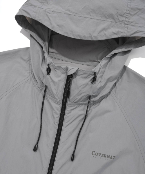 COVERNAT(カバーナット)の「軽量パッカブルウィンドブレーカーグレー(ナイロンジャケット・レディース・その他・LARGE/MEDIUM/SMALL/X-LARGE/X-SMALL/XX-LARGE)」の4枚目の写真