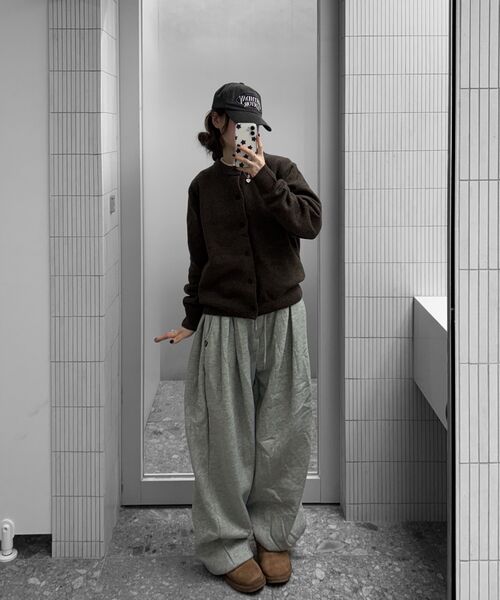 EXCONTAINER（エックスコンテナ）の「ミニマルボタンラウンドネッククロップカーディガン (MUTE BROWN)（カーディガン/ボレロ・メンズ・その他・MEDIUM/LARGE/X-LARGE）」の8枚目の写真