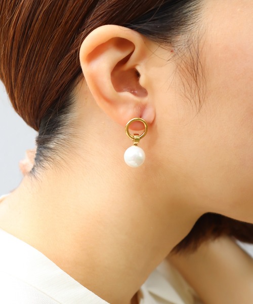 ieLS(イエルズ)の「金属アレルギー対応「ieLS」ステンレス サークルパールピアス(ピアス(両耳用)・レディース・ゴールド/シルバー・ONE SIZE)」の2枚目の写真