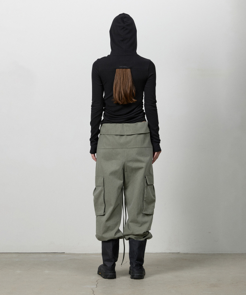 THREE TO EIGHTY(スリートゥエイティー)の「FOLD CARGO POCKET PANTS KHAKI(その他パンツ・レディース・その他・FREE)」の3枚目の写真