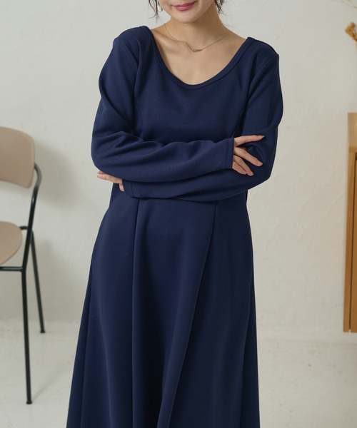 DAYRA(デイラ)の「ソリッドカラー ウエストシェイプ フレア マキシ ワンピース(ワンピース・レディース・ネイビー/ブラウン/ブラック/グレイッシュベージュ/グレー・S/FREE)」の14枚目の写真