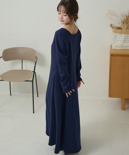 DAYRA(デイラ)の「ソリッドカラー ウエストシェイプ フレア マキシ ワンピース(ワンピース・レディース・ネイビー/ブラウン/ブラック/グレイッシュベージュ/グレー・S/FREE)」の16枚目の写真