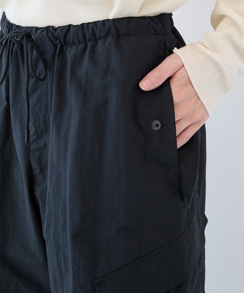 markaware（マーカウェア）の「【markaware/marka】別注 OVER PANTS（その他パンツ・メンズ・ダークグレー/ブラック・1/2）」の10枚目の写真