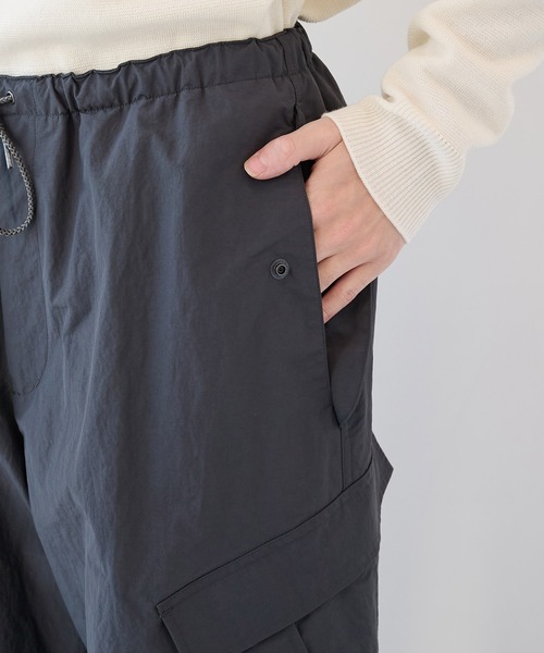 markaware（マーカウェア）の「【markaware/marka】別注 OVER PANTS（その他パンツ・メンズ・ダークグレー/ブラック・1/2）」の16枚目の写真