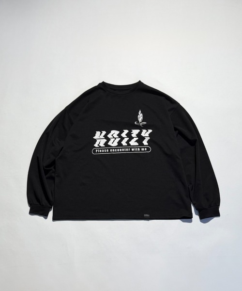 NOIZY(ノイジー)の「Encounter Logo T/Crosskey Logo T / オーバーサイズ ワイドスリーブ 長袖 ゲーム プリント グラフィックデザイン ロンT(Tシャツ/カットソー・メンズ・Black/ブラウン/ブルー/ブラック系その他/グレー系その他/グレー・LARGE/MEDIUM)」の3枚目の写真