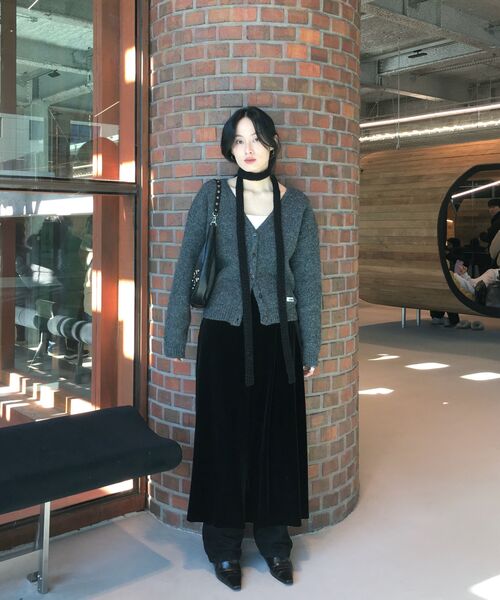 MICHIKO LONDON(ミチコ ロンドン)の「ヘビーウールニットカーディガンチャコール(カーディガン/ボレロ・レディース・その他・FREE)」の9枚目の写真