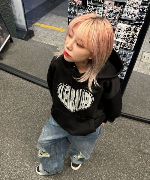 ALEXNAIDEN(アレックスエンエイデン)の「ループハートフードパーカー(ブラック)(パーカー・レディース・ブラック・SMALL/LARGE/X-LARGE/MEDIUM)」の2枚目の写真